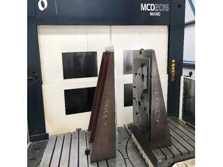 Milling machine  Makino MCD 2016

-2
