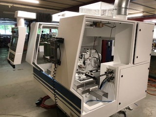 Grinding machine Studer S 20 CNC universal

-0